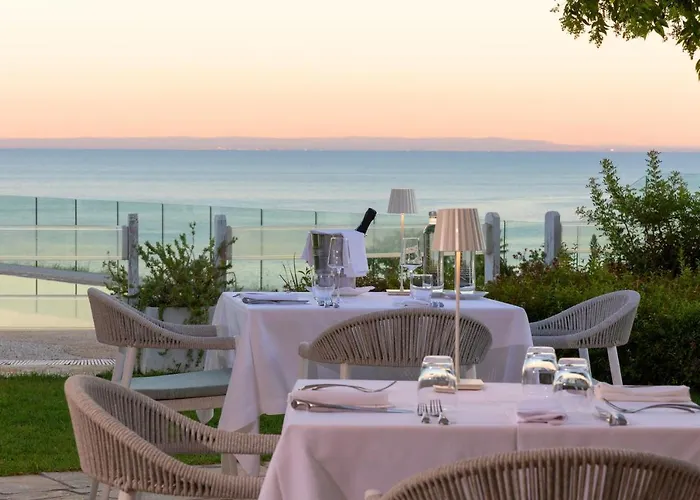 Otel Il Porto 4*