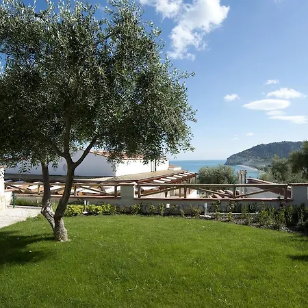 فندق Il Porto 4*